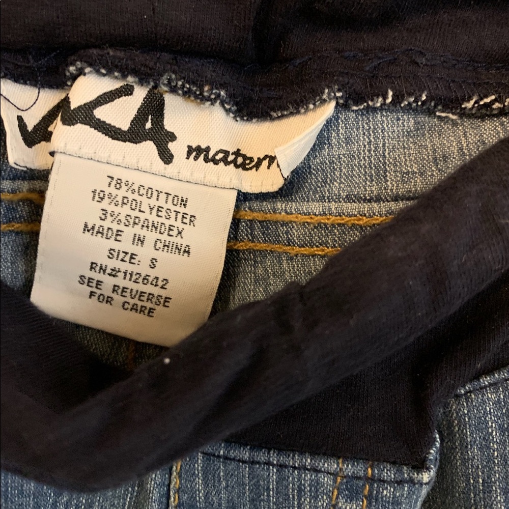 Maternity Clothes - image 8